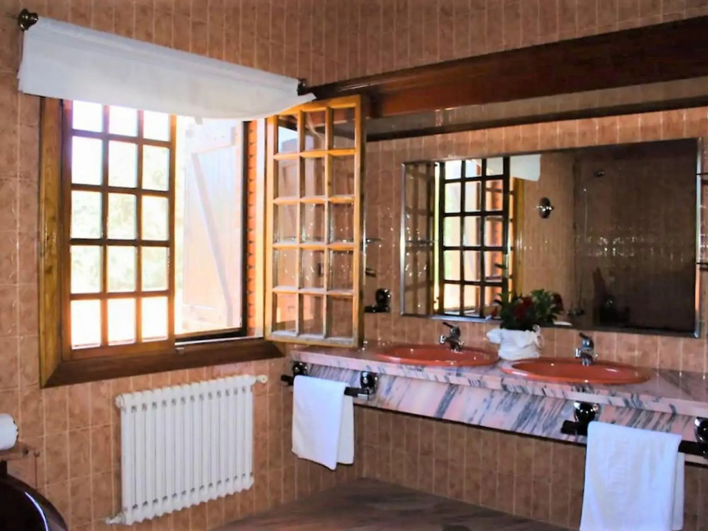 Villa in Narón near Pantín Beach & Golf