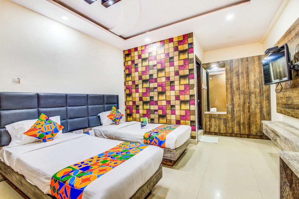 FabHotel Mayuri Residency