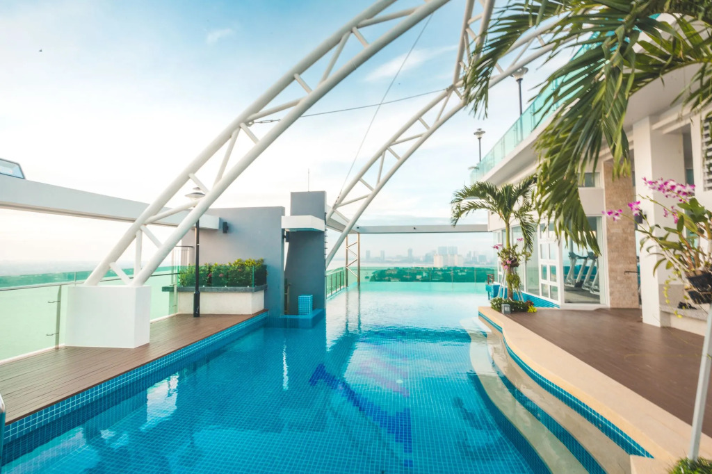 Infinity 28 Hotel and Residence
