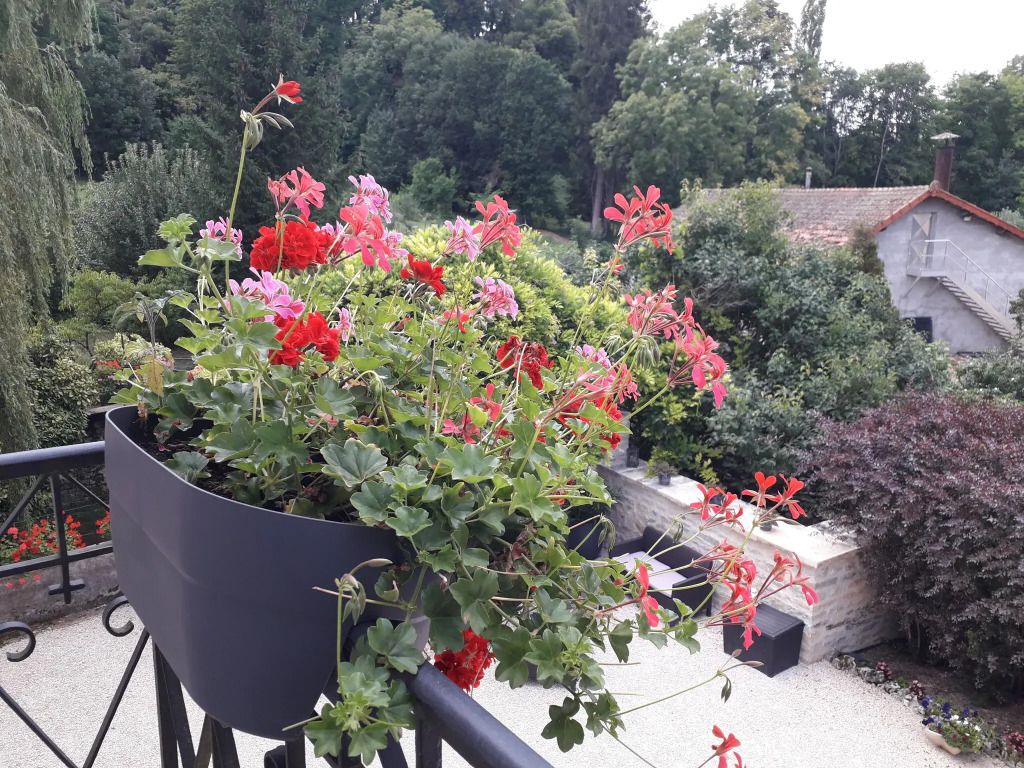Garden-view Holiday Home in Bligny-sur-ouche With Terrace