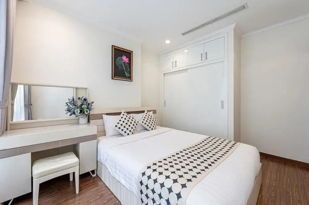 Vinhomes Royal Apartment