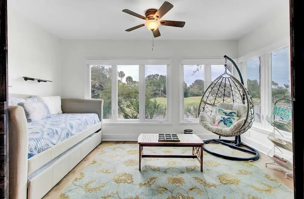 17 Oyster Row by Avantstay Lakefront Charm