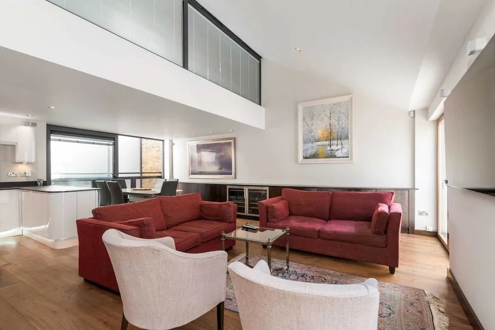 Beautiful 3BR Mews Home, 5min From Paddington