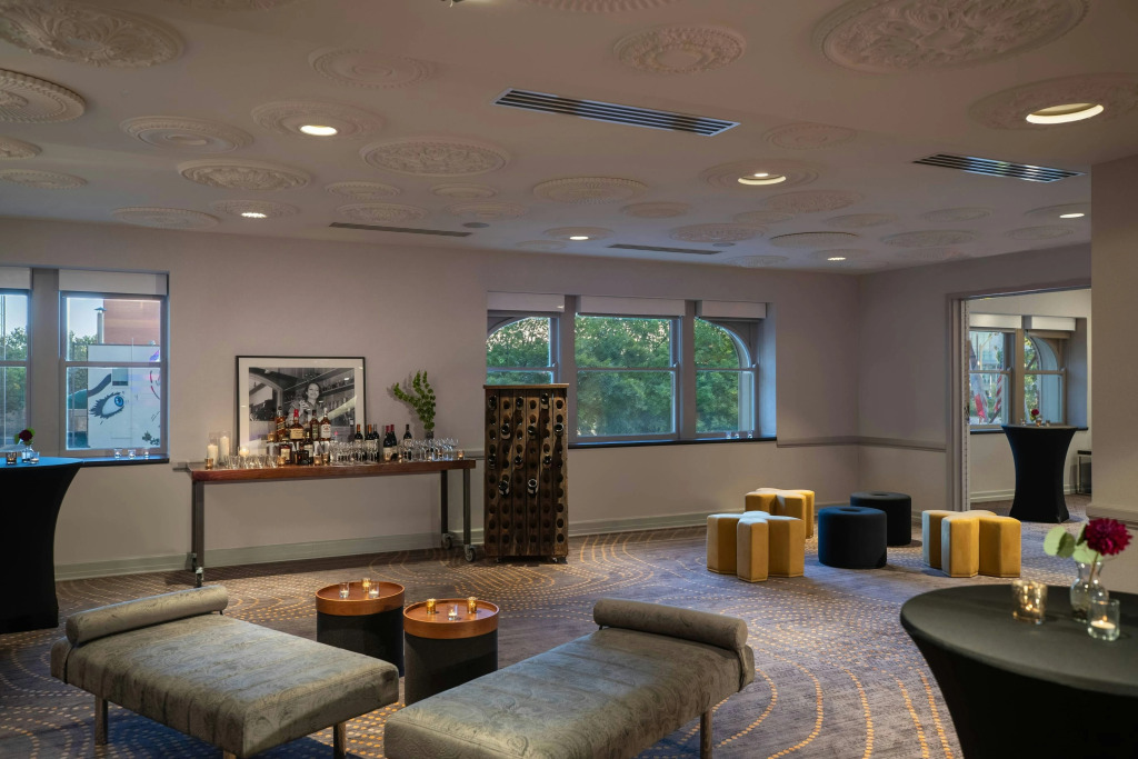 Renaissance Des Moines Savery Hotel
