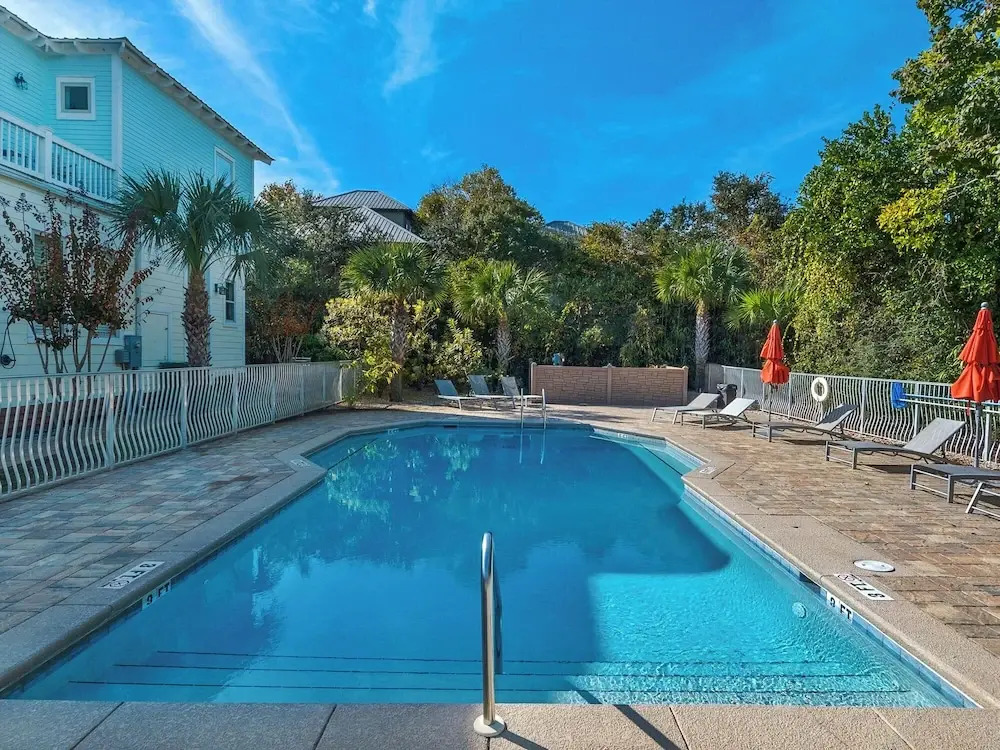 Blue Mountain Beach - Sleeps 12 - Steps From Pool