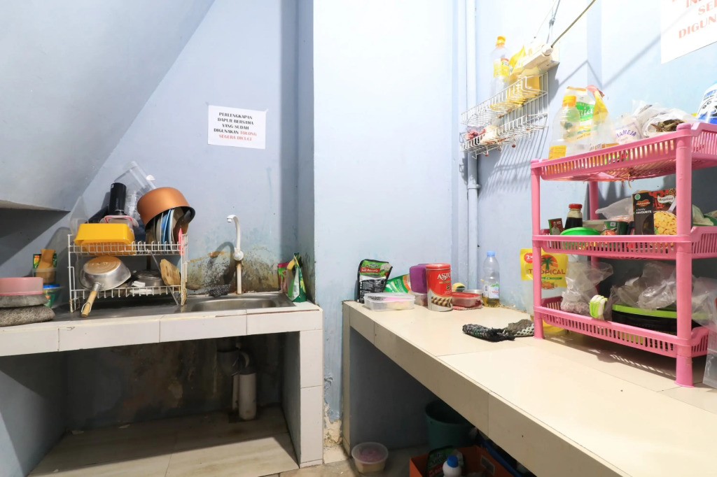 Eiffel Residence Batu Tulis 35A1 - Female Only