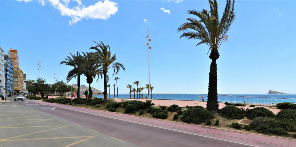 Sunset Waves 1-135 in Benidorm