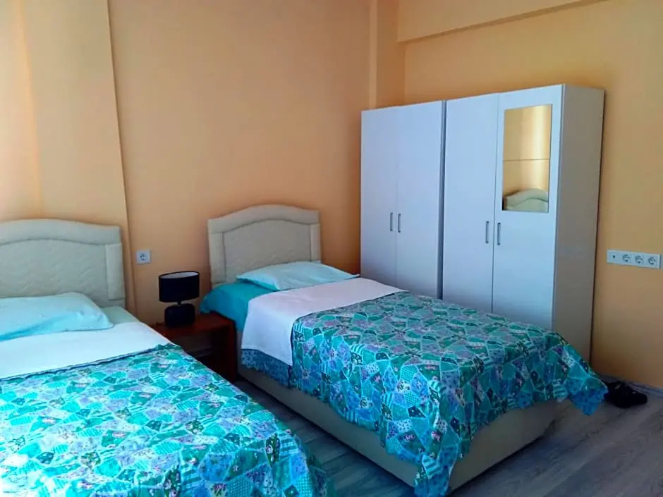Bahar Hostel