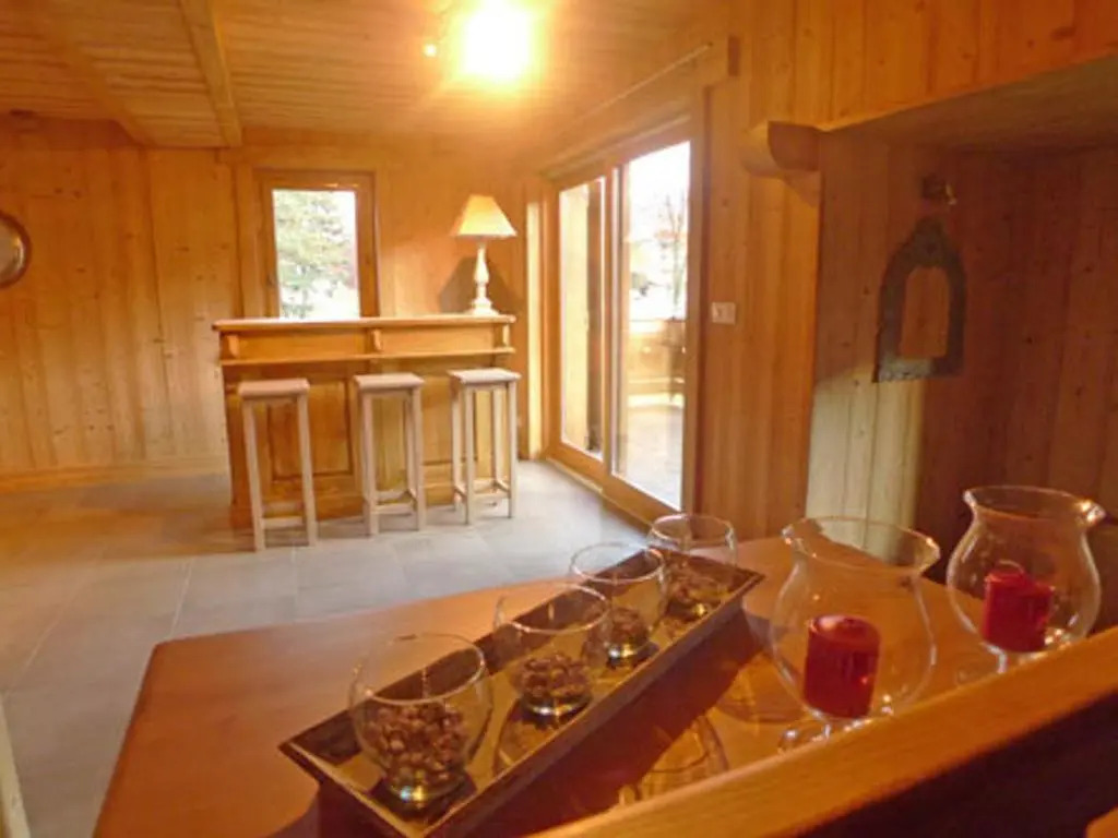 Chalet spacieux 12 pers, animaux admis, parking, Wi-Fi - FR-1-629-1