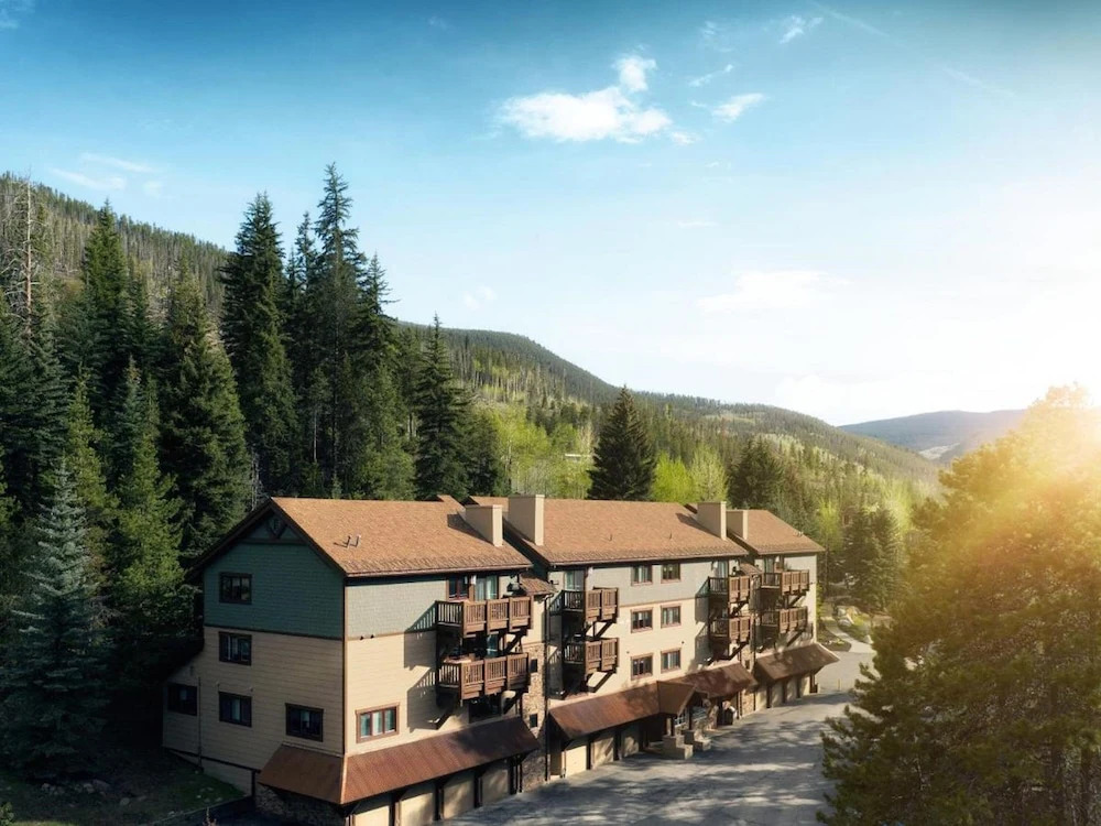 Vail Luxury Condos by VRHost