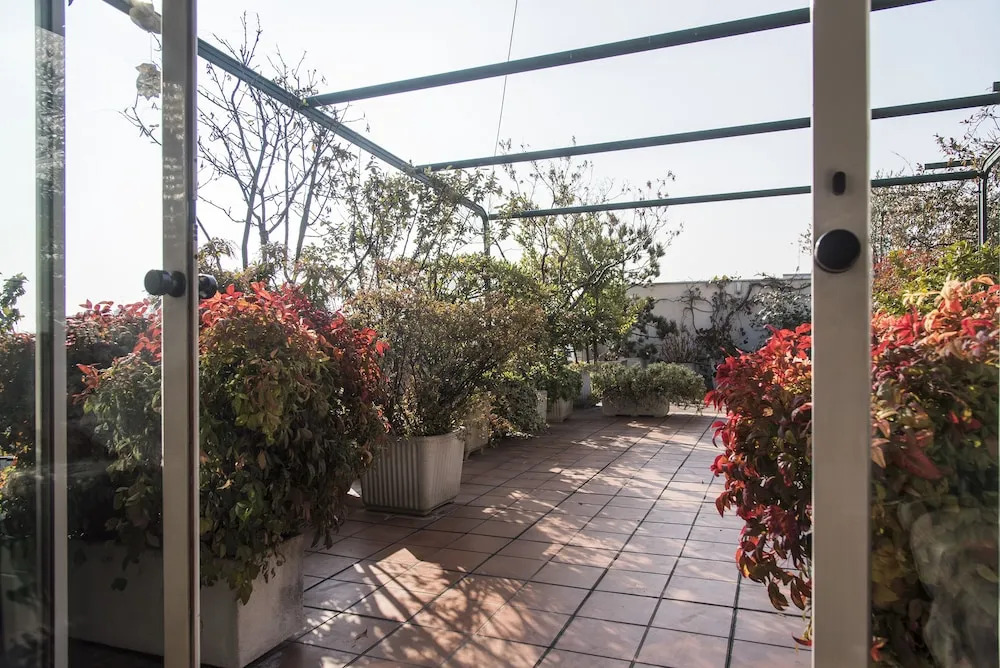 The Traveller's Terrace