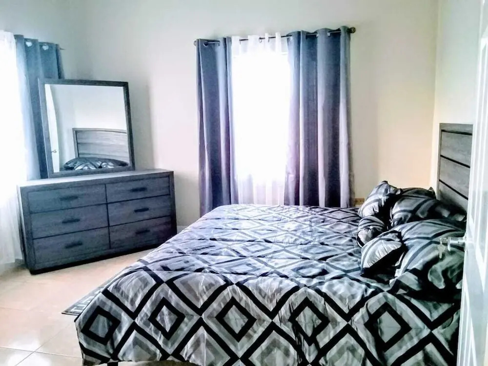 Meharee Homestay Montego Bay
