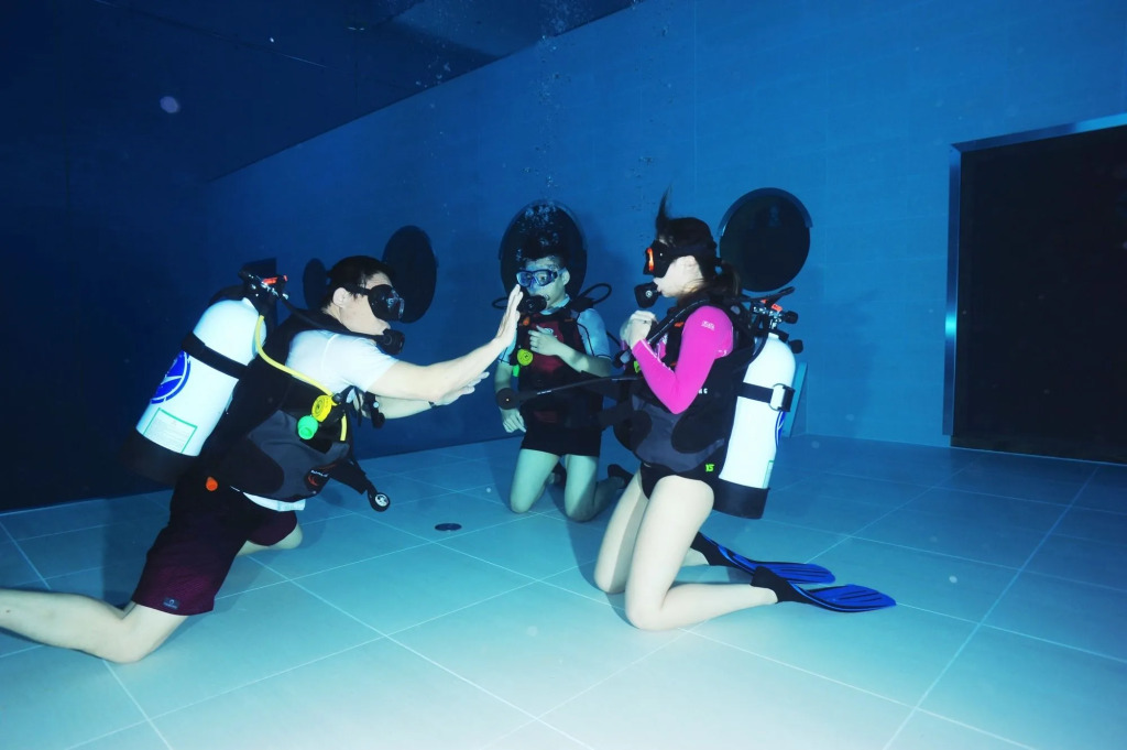 Divecube Hotel