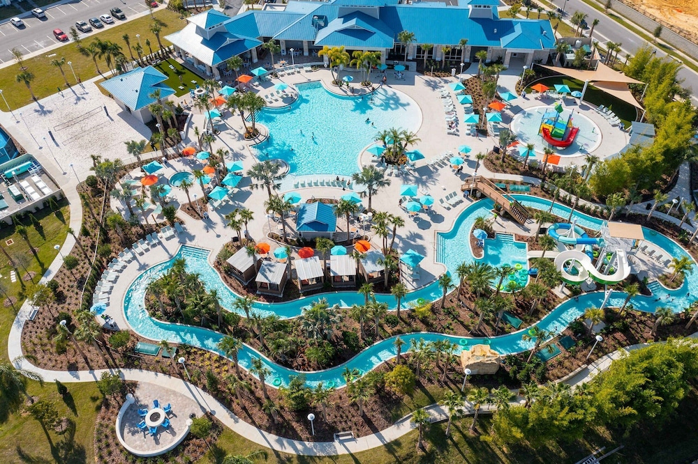 5BR Home w/ Private Pool at Windsor Island