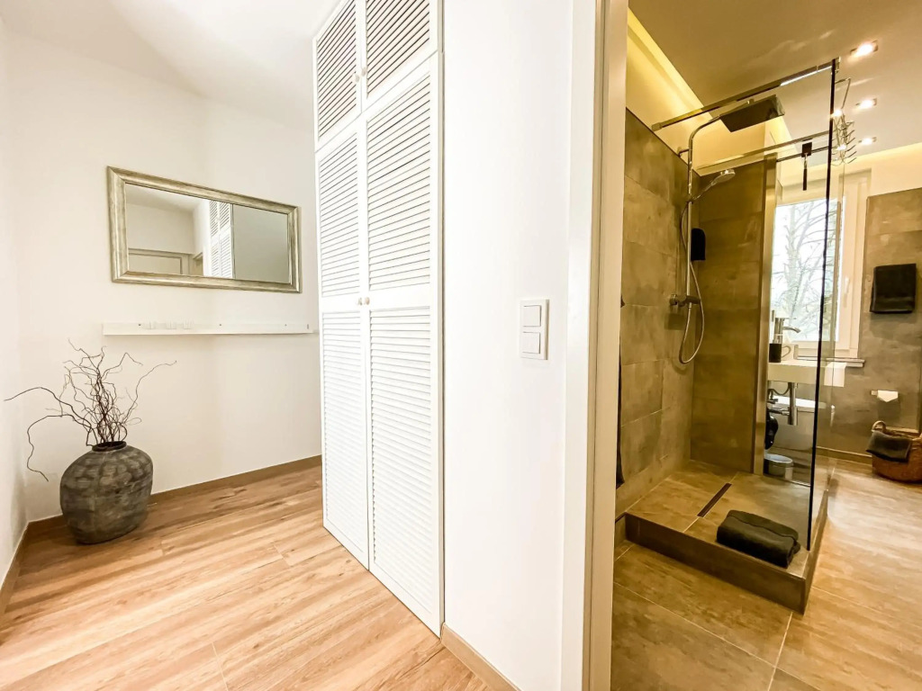 Modernes 2-Zimmer-Apartment, Nähe der neuen Leipziger Messe, ideal für vier Personen