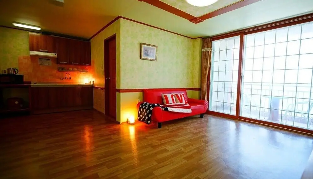 Sea sight pension