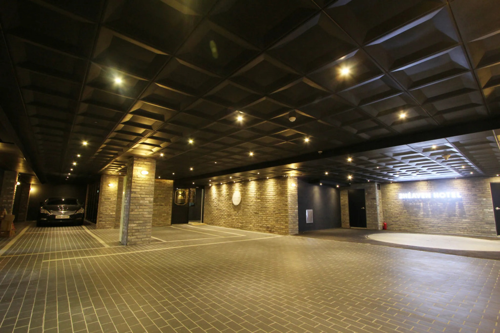 To Heaven Hotel Nampo