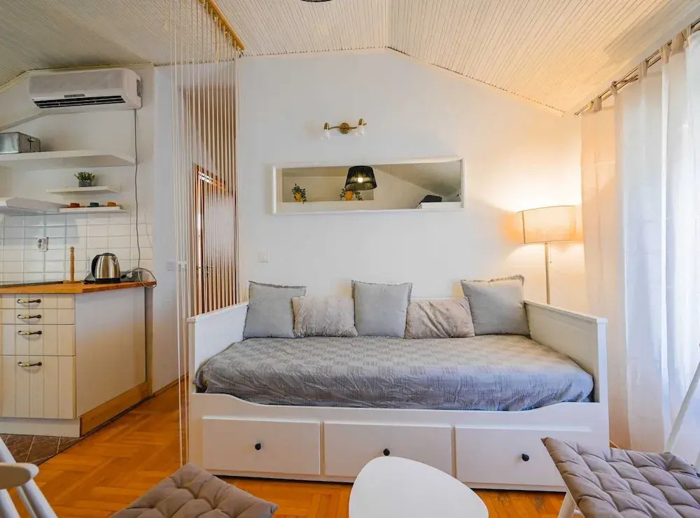 Snug and Stylish Downtown Rovinj Apartment
