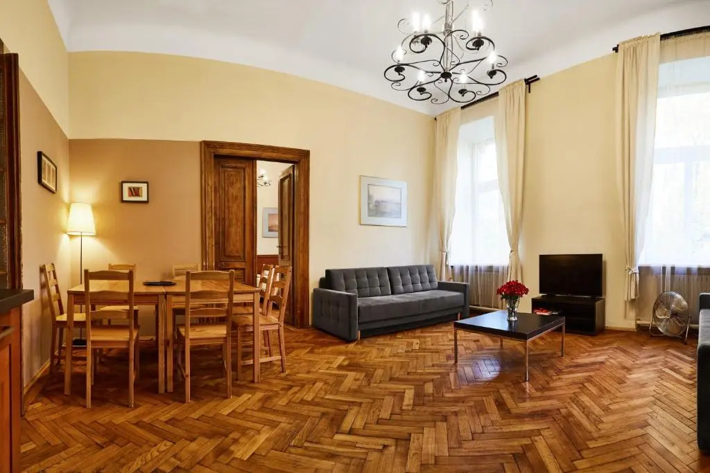 Prestige location apartments Pijarska street