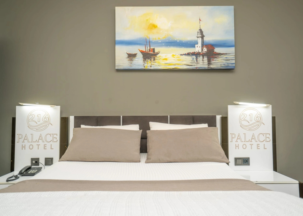 216 Palace Suites