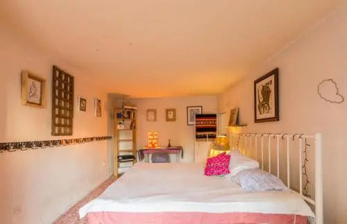 Art Cloud Guest House
