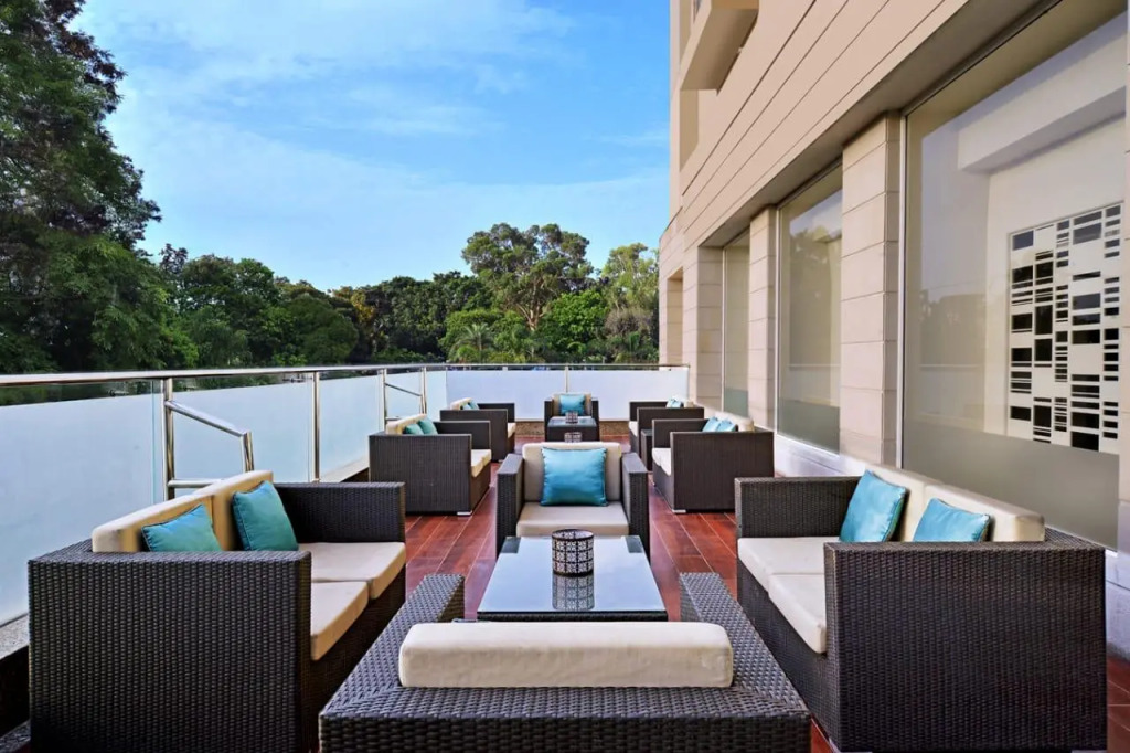 Golden Sarovar Portico