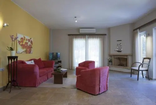 Istron Maisonettes with private pool