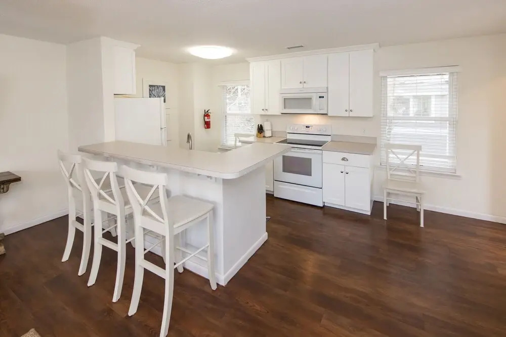 North End Paradise 3 Bedroom Home by Redawning