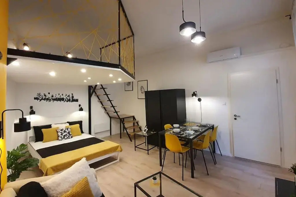 Violet apartman