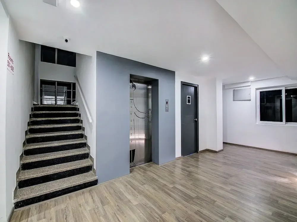 OYO Townhouse 034 -Halcyon Hitech City Road