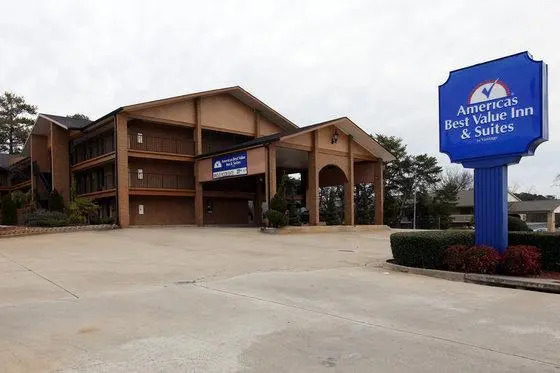 American Inn & Suites