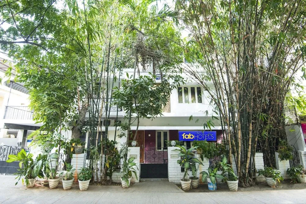 FabHotel T Nagar Chennai Stay