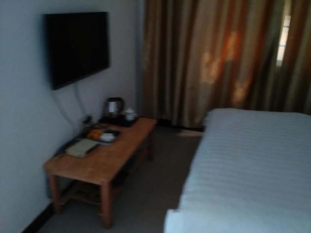 Fengqing Express Hotel