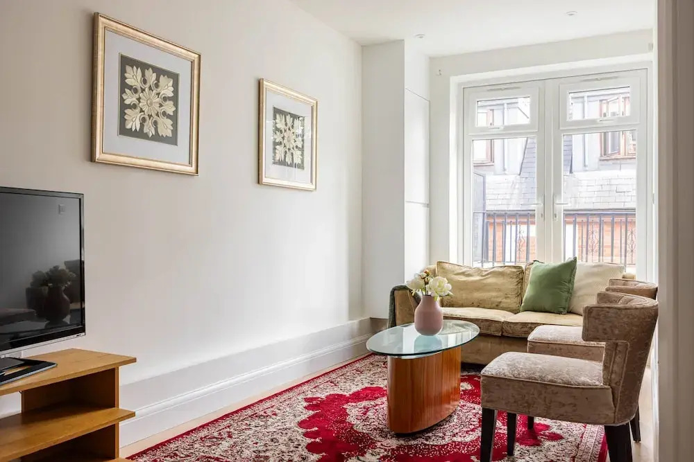 Picktheplace Kensington Lux Apartments
