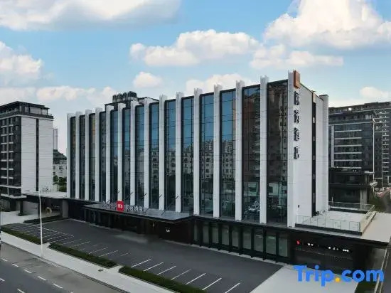 Radisson RED Jilin City