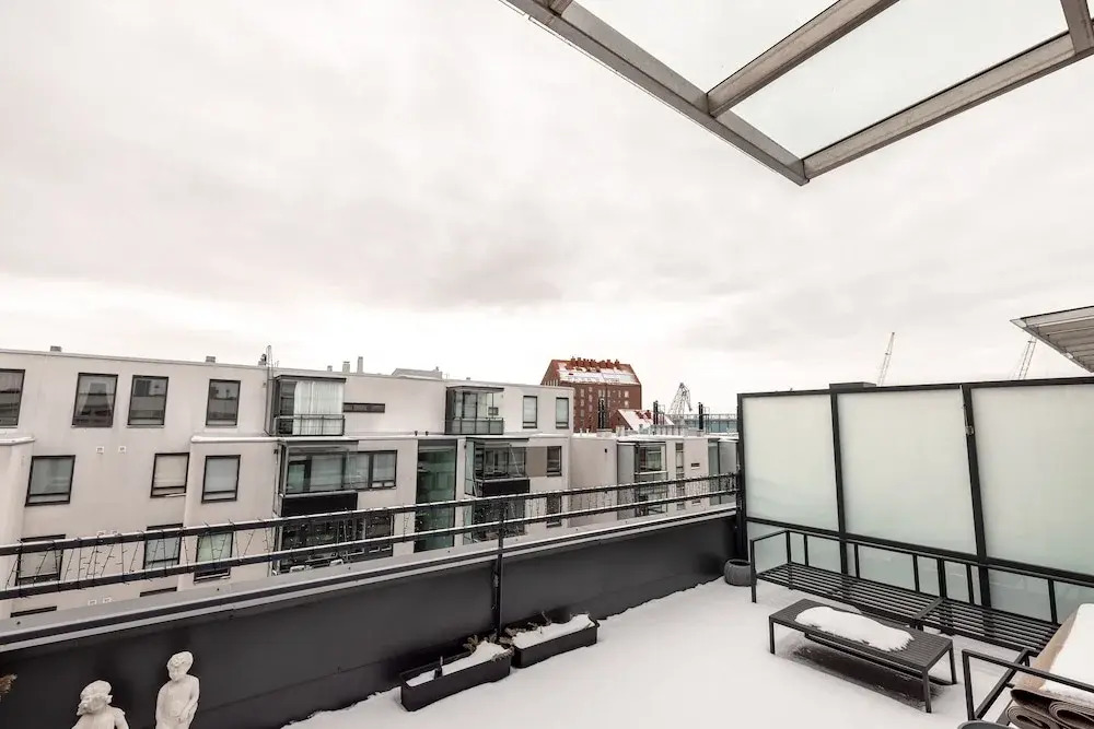 2ndhomes Stunning Penthouse with Sauna