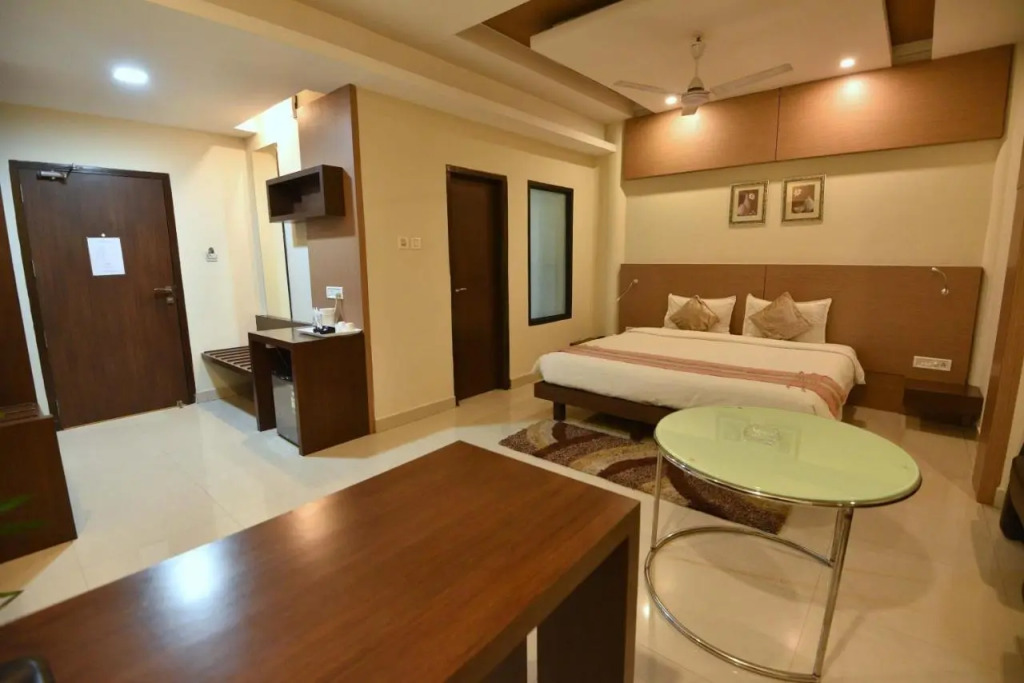 Dibrugarh Club House