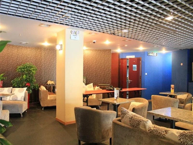 GreenTree Inn Shanghai Changyang Road Business Hotel