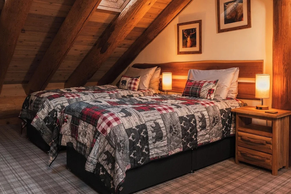 Caledonian Cabin