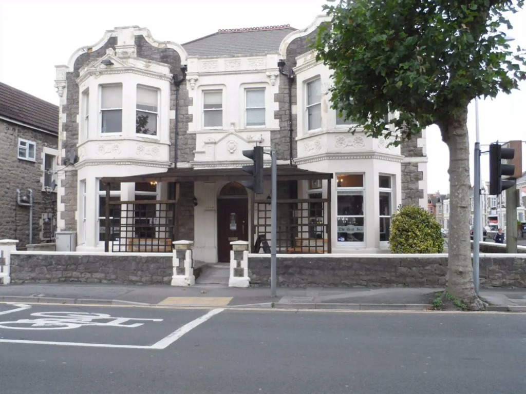 Guest House @ The Bear