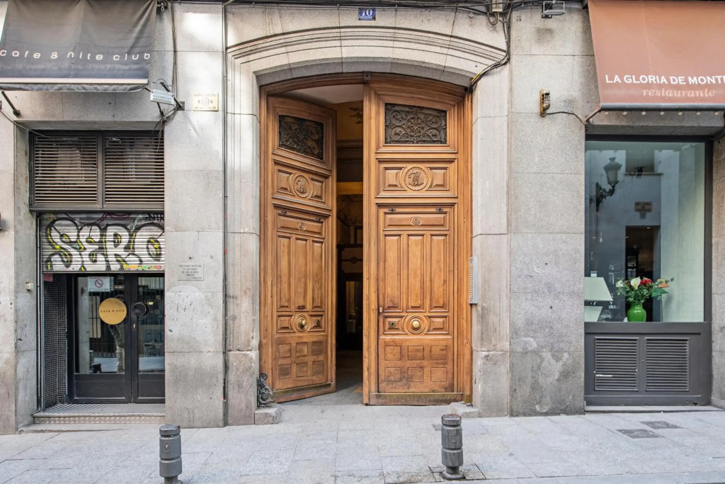 Stunning & Bright 2BD 2BTH – CITY CENTER -GRAN VIA