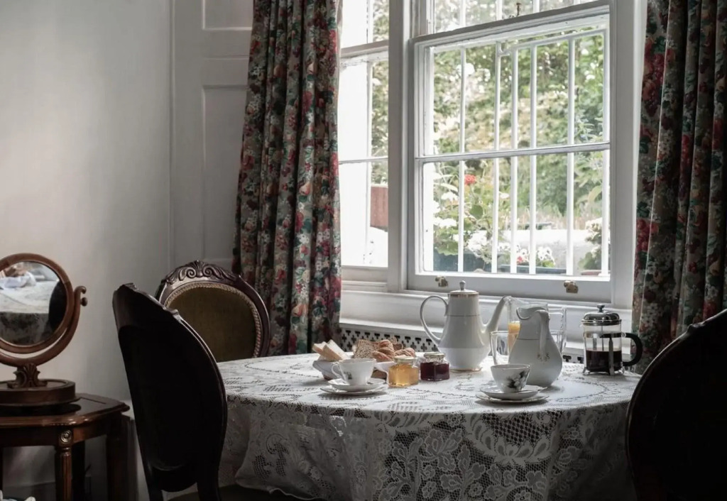 Dawson Place, Juliettes Bed and Breakfast