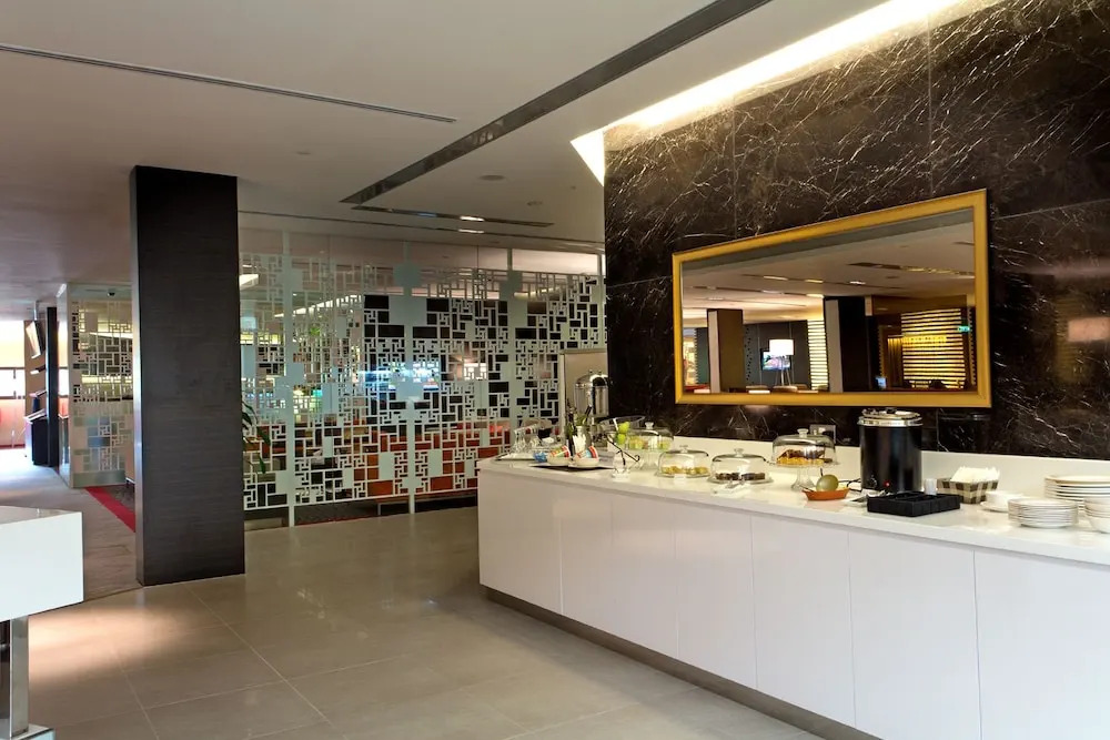 JetQuay Suites