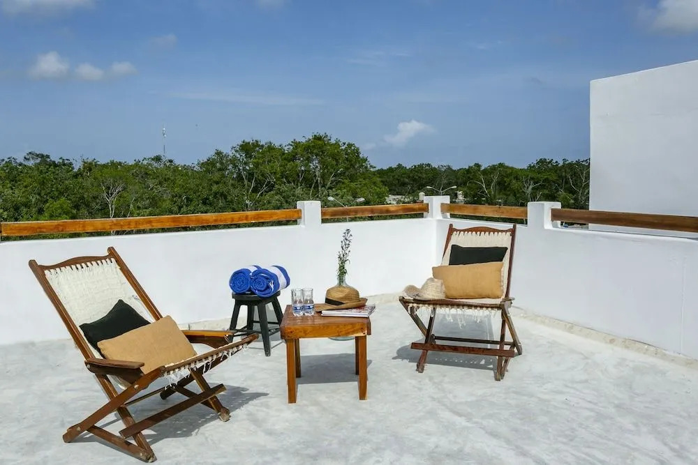Standard Rooms by GuruHotel