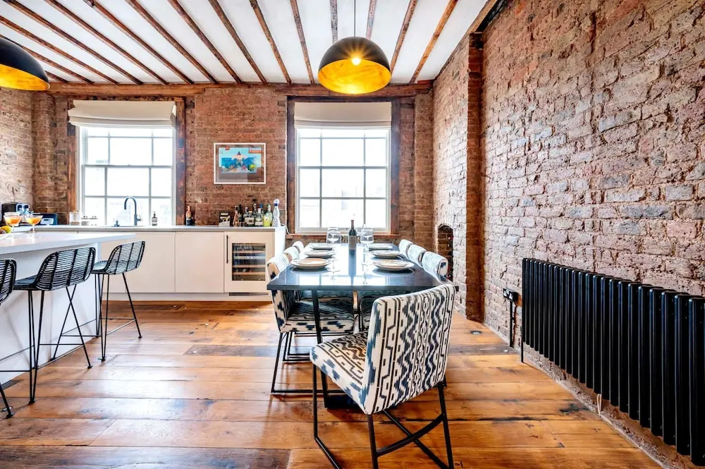 Long Term Stay- Notting Hill by Out of Office Lifestyle