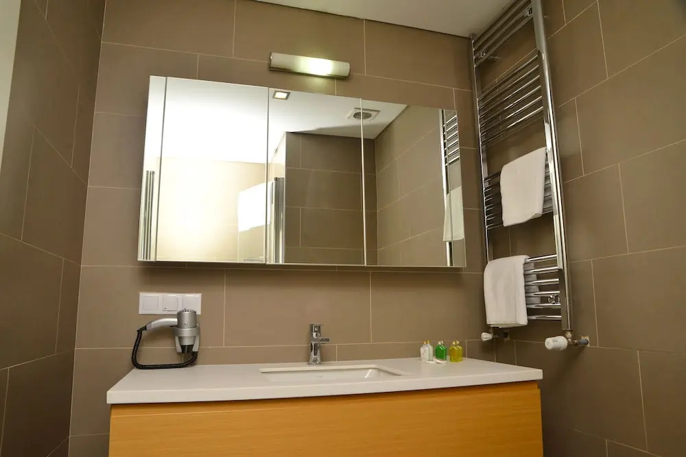 Double Park Suites