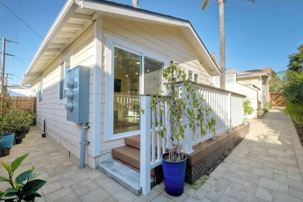 Monarch Cove - Unit C  For 4ppl