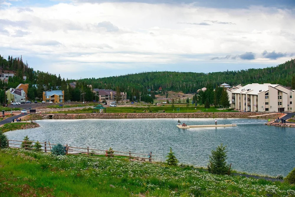 Ski Condo in Chalet Village at Brian Head