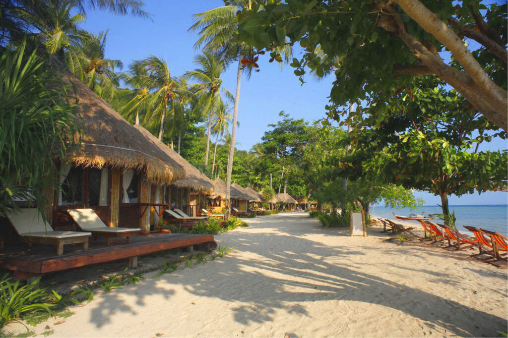 Thapwarin Resort - Green Hotel