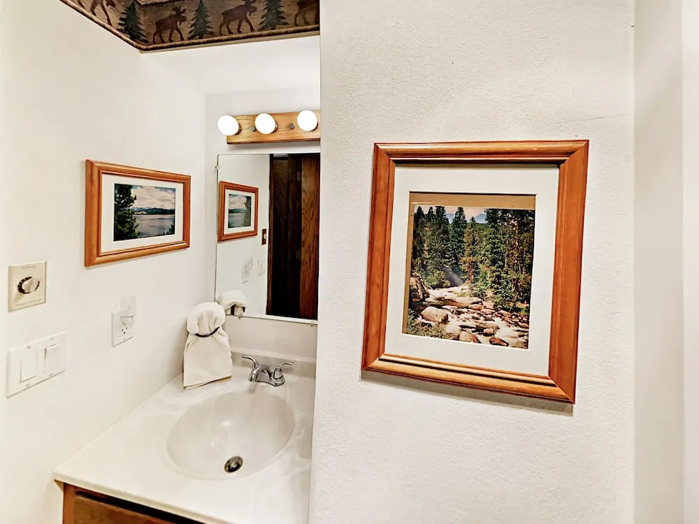 Jabberwocky Condo Unit 303 2 Bedrooms 2 Bathrooms Condo